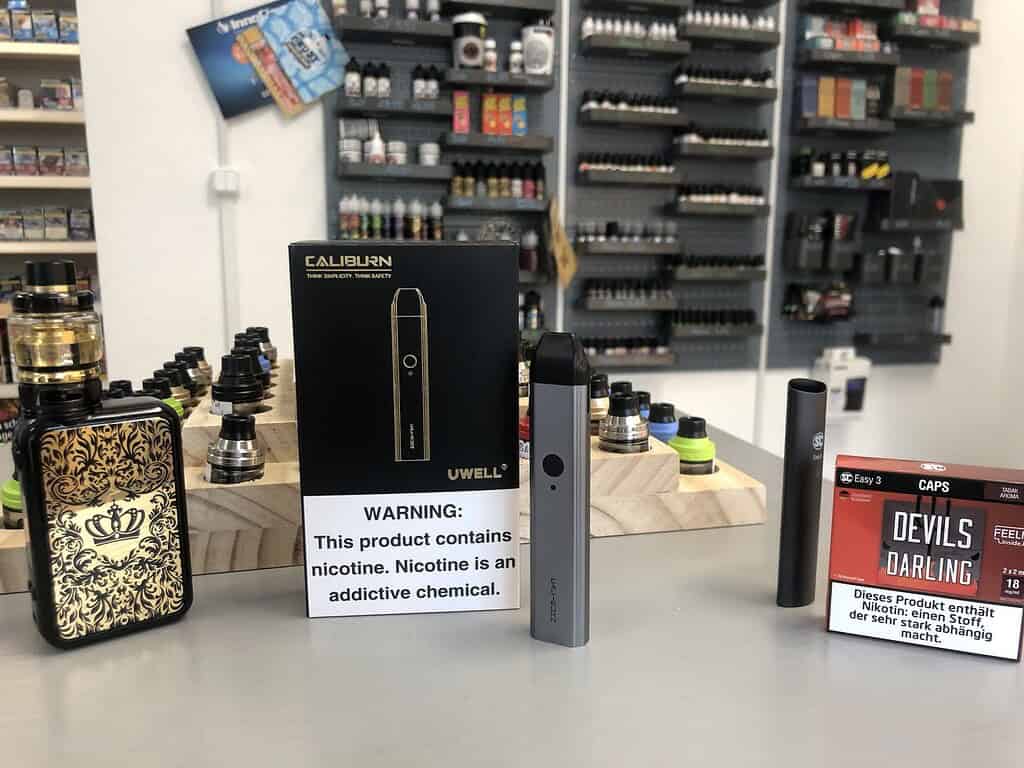 Erschwingliche E-Zigaretten & Vape Geräte im Geschäft LETZ Go, vielfältiges Sortiment an Liquids, Akkus und Zubehör für Dampfer, hochwertiges Zubehör für individuelles Dampfen, entspannter Dampfgenuss.