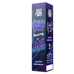 Leuchtende Verpackung für Blackcurrant Aroma, jugendliches Design, ideal für Liquids mit Energieschub, 10ml Flasche, passend für E-Zigaretten, hochwertig, Made in Germany, bei LETZ Go erhältlich.