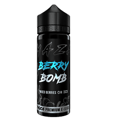 Gemüse E-Liquid Flasche mit schwarzen Etikett und blauer Textur, für Vape, für E-Zigaretten, "Berry Bomb" Geschmack, auf dunklem Hintergrund.