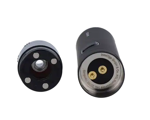 Hochwertige elektrische Stecker für Caravan- oder Wohnmobil-Adapter, langlebig und belastbar, ideal für zuverlässige Stromversorgung unterwegs.