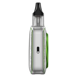 Vape-Gerät mit grünem Akku und transparentem Tank, modernes Design.